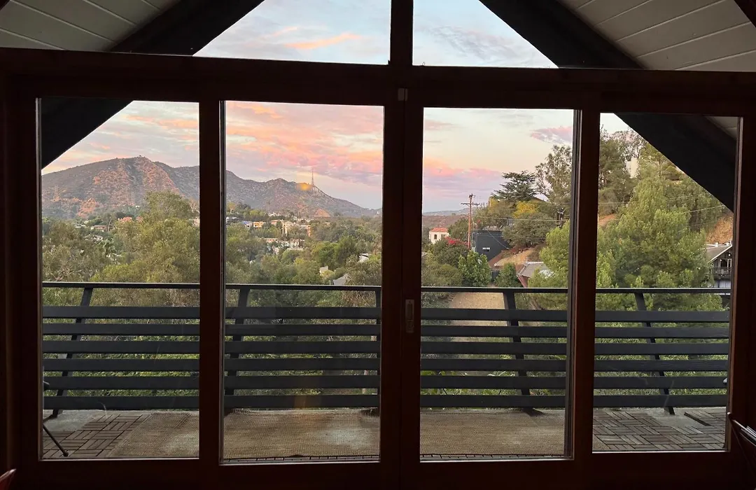 Architectural Marvel In Hollywood Hills With Views-1